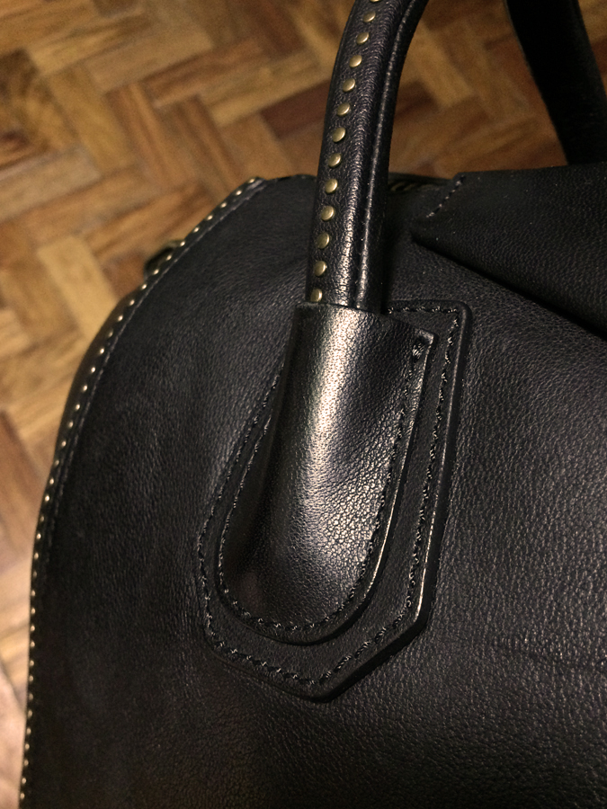 Review: Givenchy Antigona Medium – Buy the goddamn bag